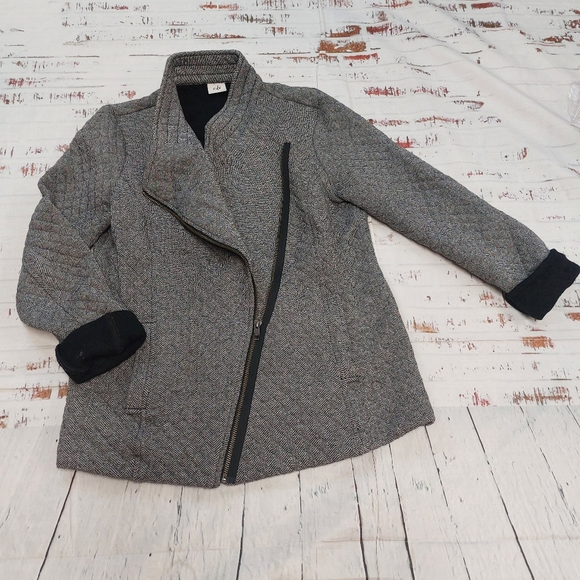 CaBI quilted moto style jacket - Picture 8 of 8